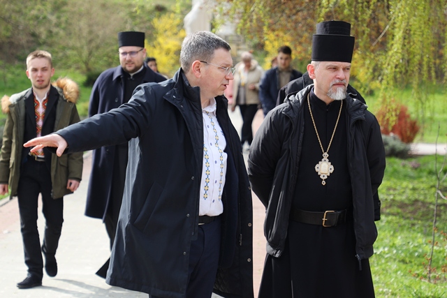 Ректор Богдан Буяк та митрополит о. Теодор